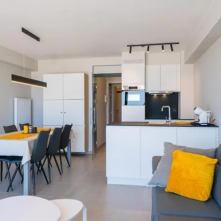 Spacious With View, Cleaning Included Middelkerke